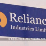 RIL Q1 profit plunges 25% to 23,000 crore, revenue up 25% RIL Q1 profit plunges 25% to 23,000 crore, revenue up 25%